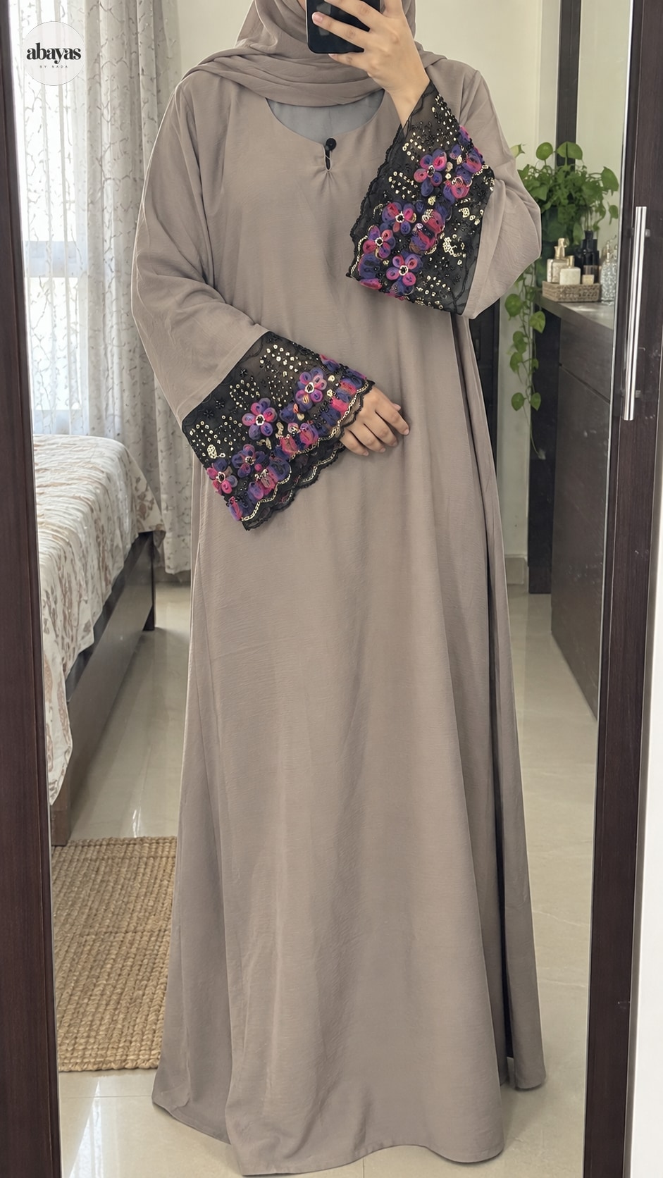 Garden Cuff Abaya in a mirror outfit photograph